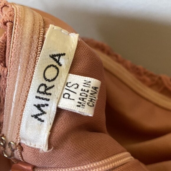 Miroa strapless lace pink dress - Picture 5 of 6